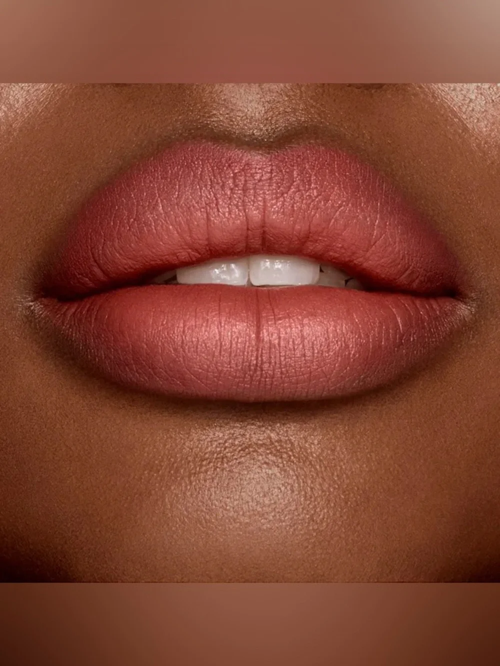 Charlotte Tilbury Look of Love Lipstick - Mrs Kisses